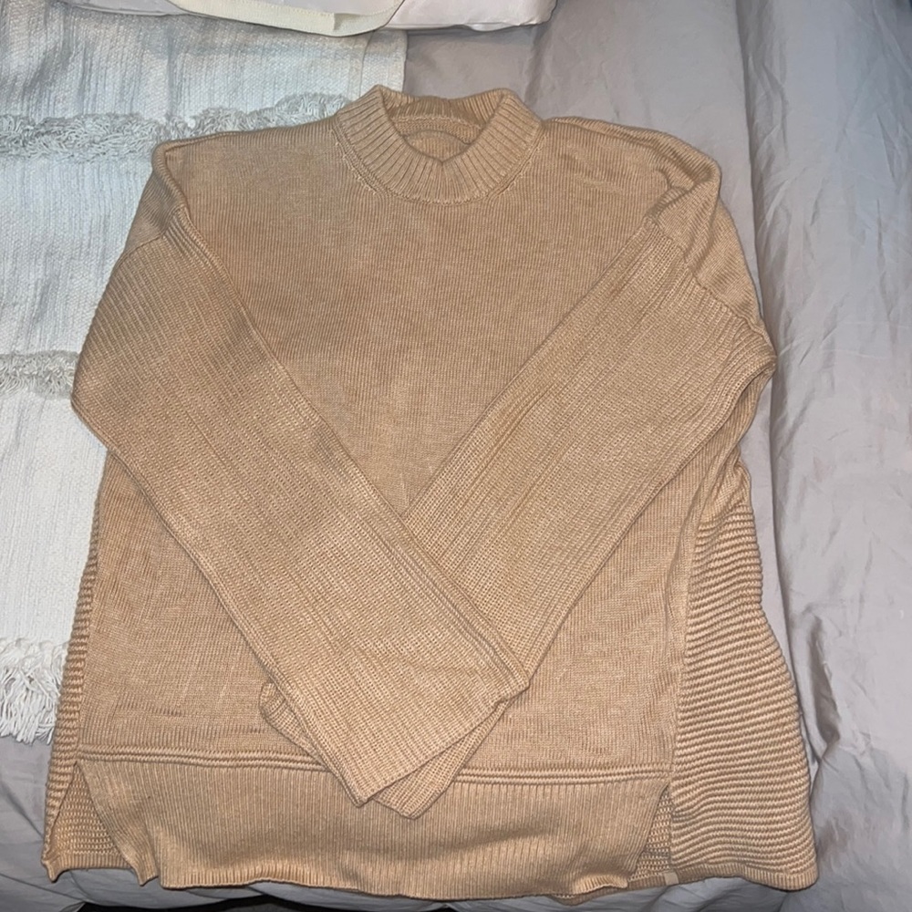 lululemon athletica Women's Beige Turtleneck Sweater